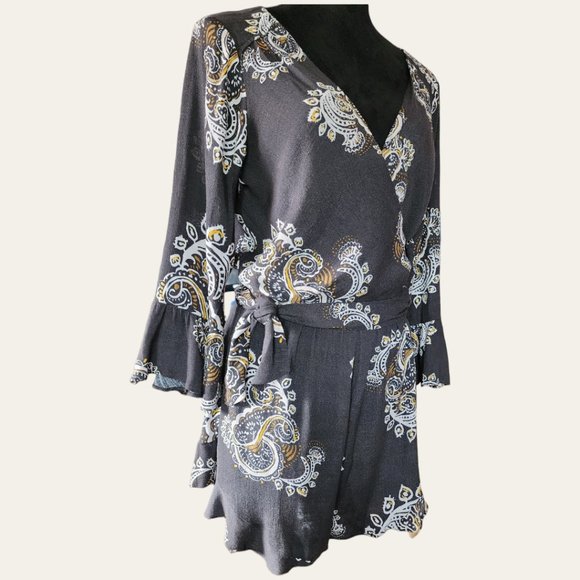FREE PEOPLE Paisley Ruffle Romper Size SMALL - Picture 3 of 9